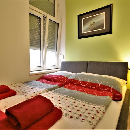 Modern Flat With 2 Rooms, Close To Schoenbrunn Wien Eksteriør billede