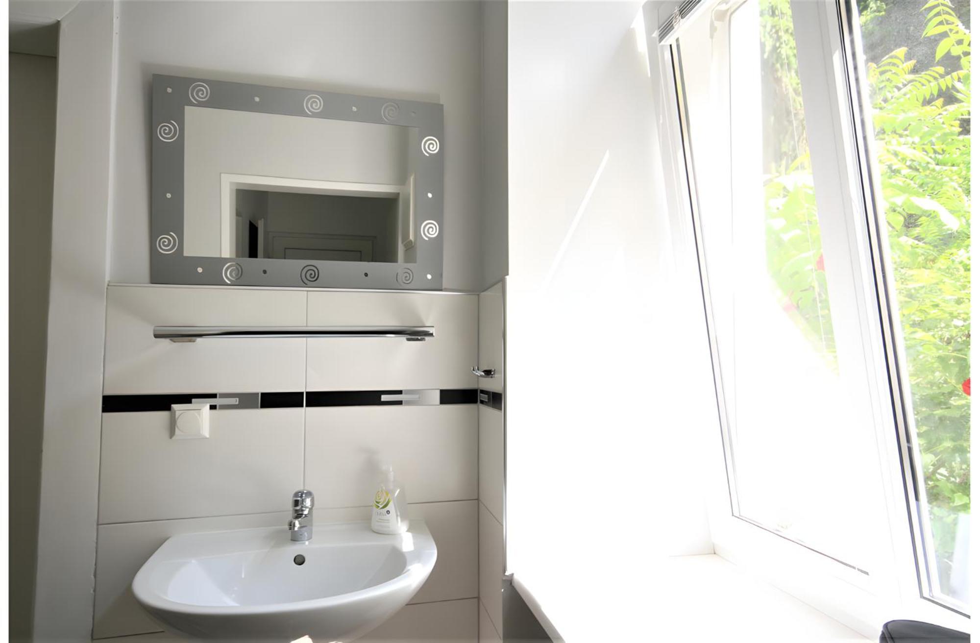 Modern Flat With 2 Rooms, Close To Schoenbrunn Wien Eksteriør billede